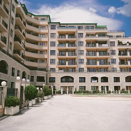 Golden Sands-beachfront Of Your Dreams Apartman