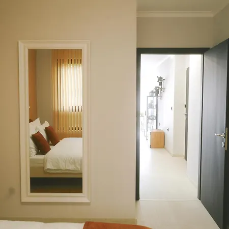 Appartamento Golden Sands-beachfront Of Your Dreams